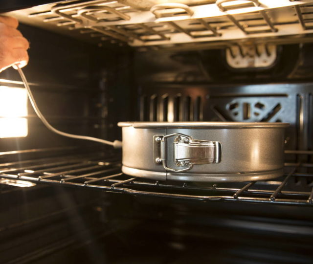 Connected Bakeware Will Tell You When Your Cake Is Ready